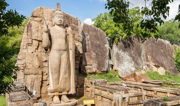 Avukana-Buddha-Statue-Cover