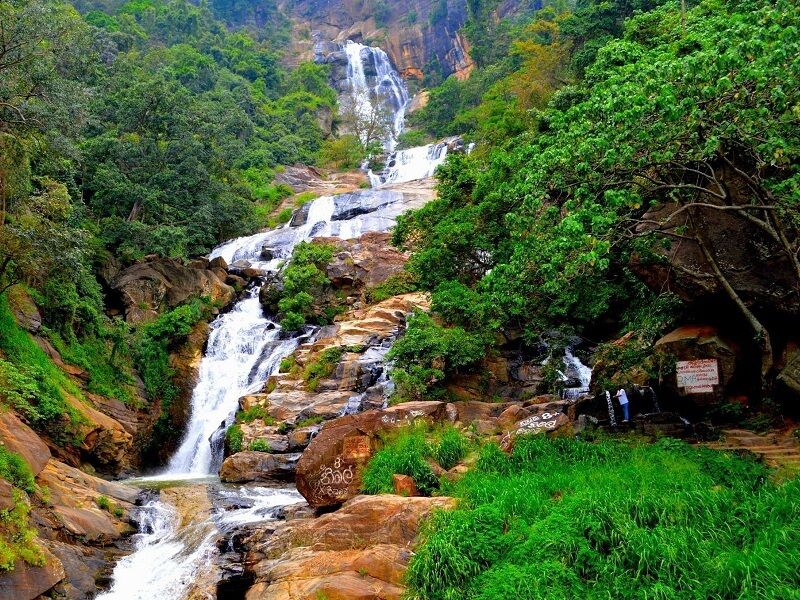 Ravana Waterfall at Ella