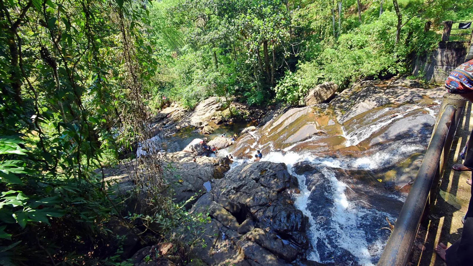 ranmudu ella waterfall photo