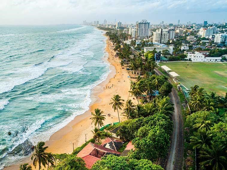 mount lavinia beach photo