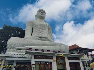 bahirawakanda temple evening view of buddha statue