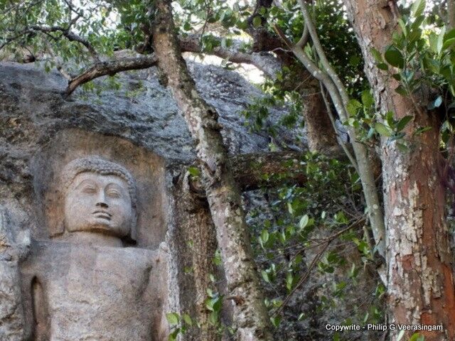 dowa temple stone buddha statue