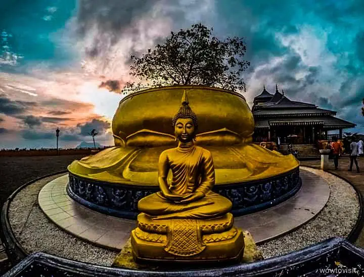 nelligala temple small buddha statue