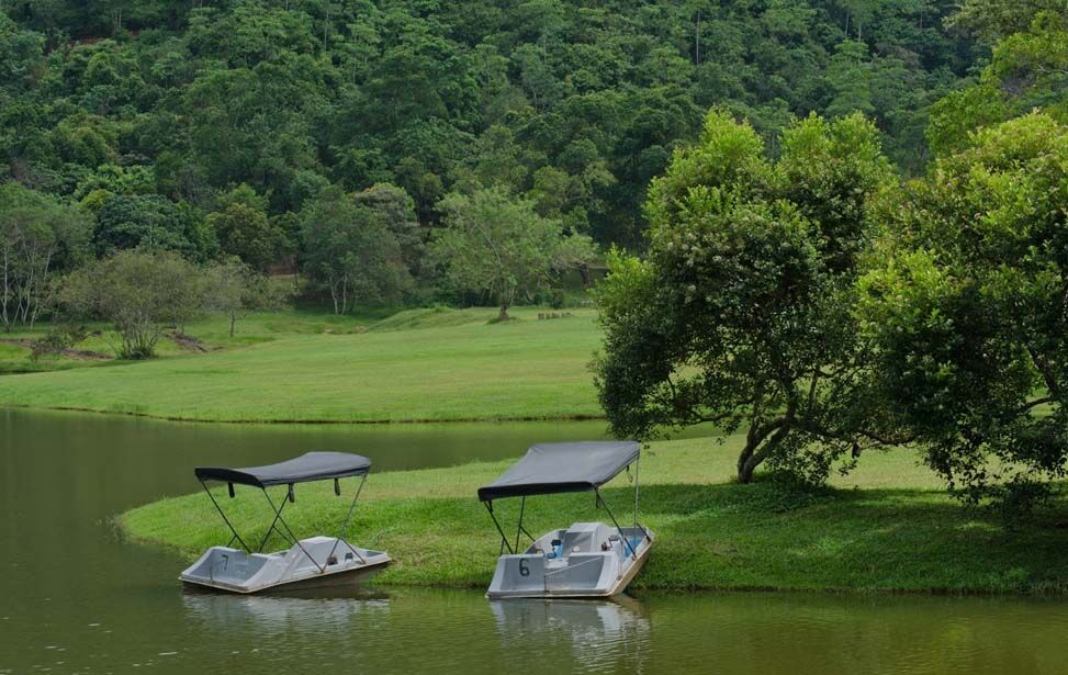 seethawaka botanical garden boat ride