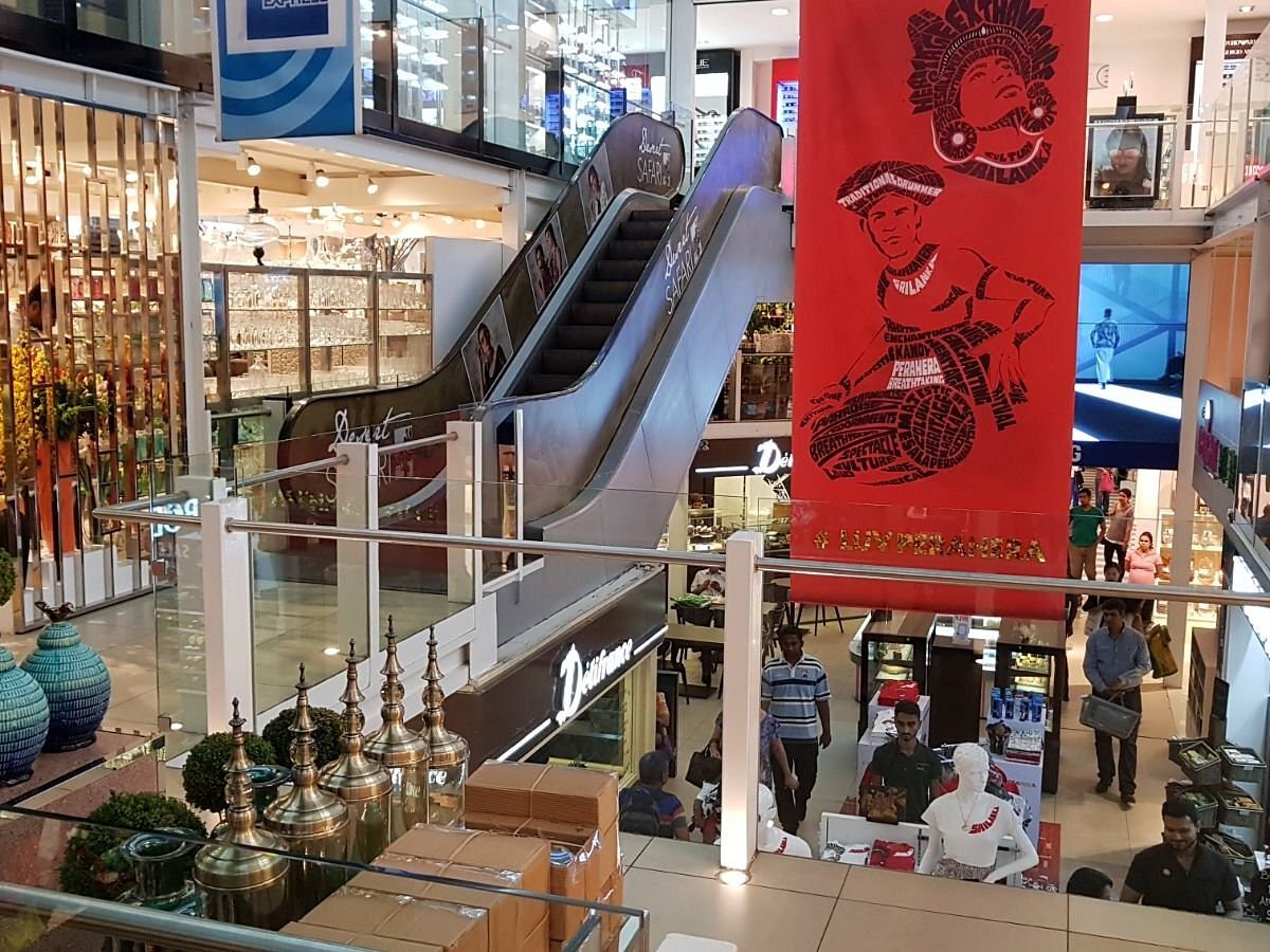 Odel Shopping center at Colombo Odel Shopping center at Colombo