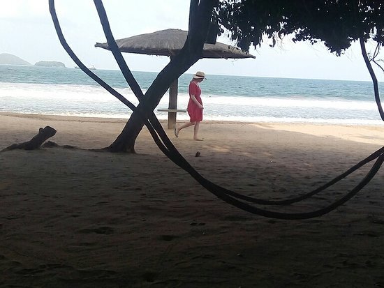 marble-beach-trincomalee
