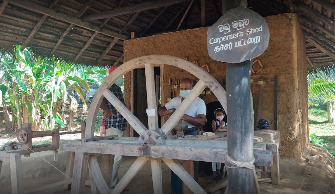 carpenter shed in ape gama pinnawala carpernter shed in ape gama