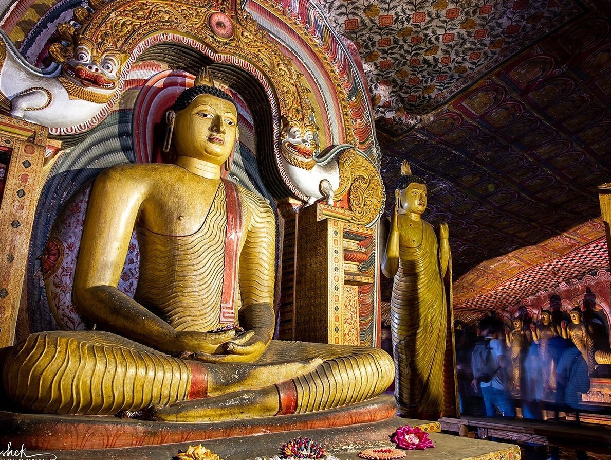 dambulla cave temple photo dambulla cave temple photo