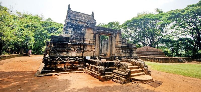 nalanda gedige far view nalanda gedige far view