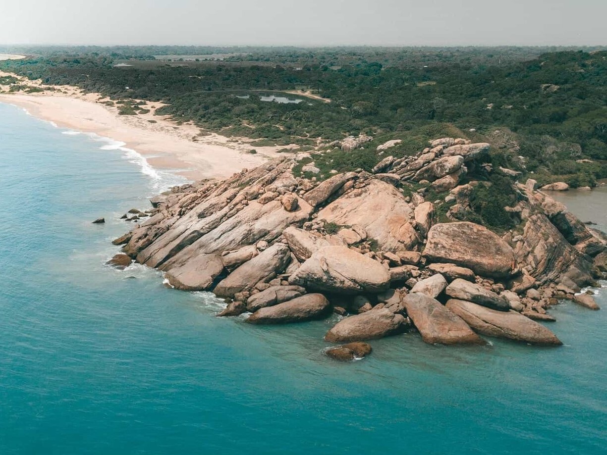 elephant rock arugam bay photo elephant rock arugam bay photo