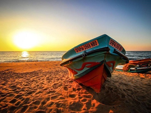 negombo beach evening sun set